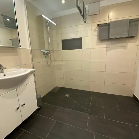 Haus Waldheim Und Dependance דירה