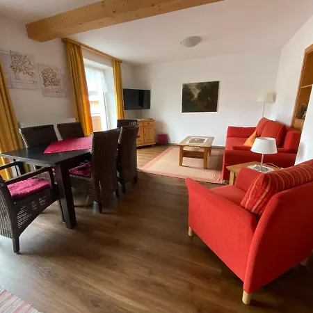 Haus Waldheim Und Dependance Scharnitz