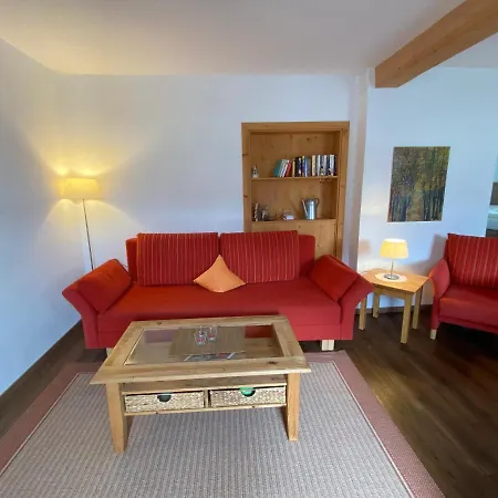 Haus Waldheim Und Dependance דירה