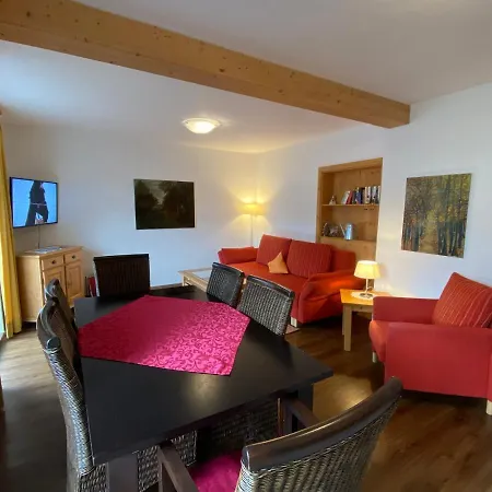 Haus Waldheim Und Dependance * שארניץ