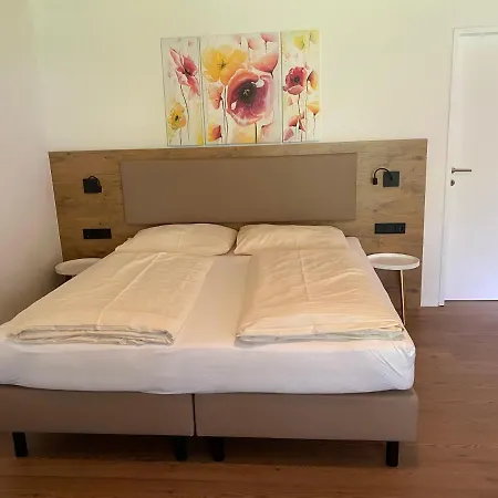 דירה Haus Waldheim Und Dependance *