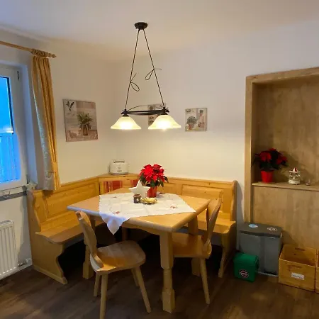 Haus Waldheim Und Dependance Scharnitz