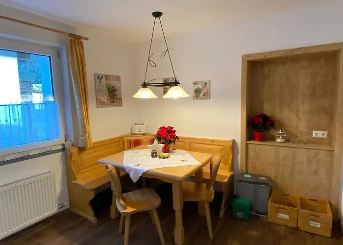 Haus Waldheim Und Dependance شارنيتز