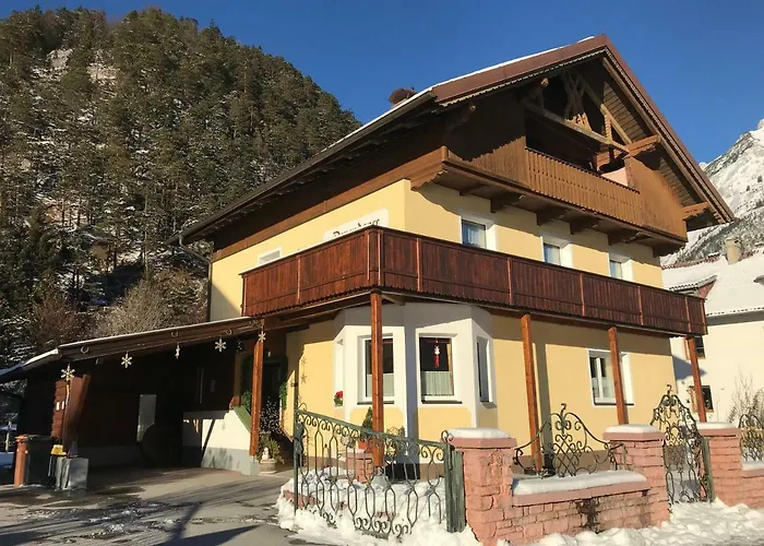 Haus Waldheim Und Dependance شقة