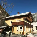 Haus Waldheim Und Dependance * שארניץ